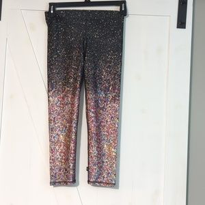 Terez Capri Leggings in sparkle multi color print, size M